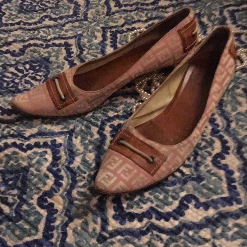 Vintage Fendi logo Satin kitten heel pumps pink 38